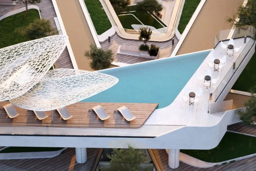 Infinity pool